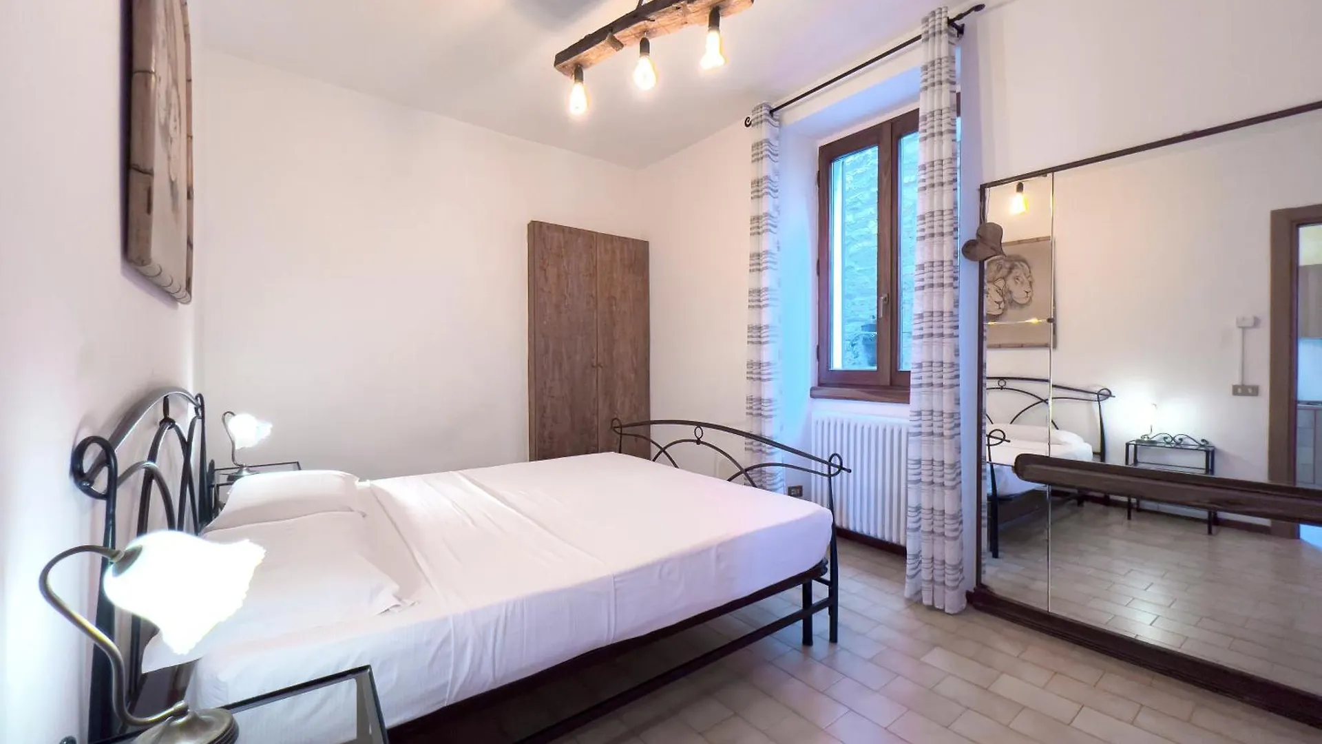 Appartamento Try On Lake Como With Balcony Lezzeno