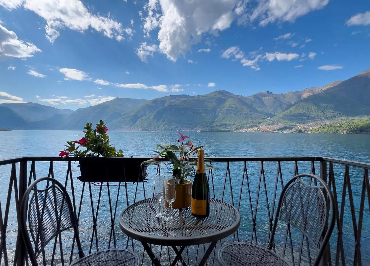 Appartamento Try On Lake Como With Balcony Lezzeno 0*,  Italy